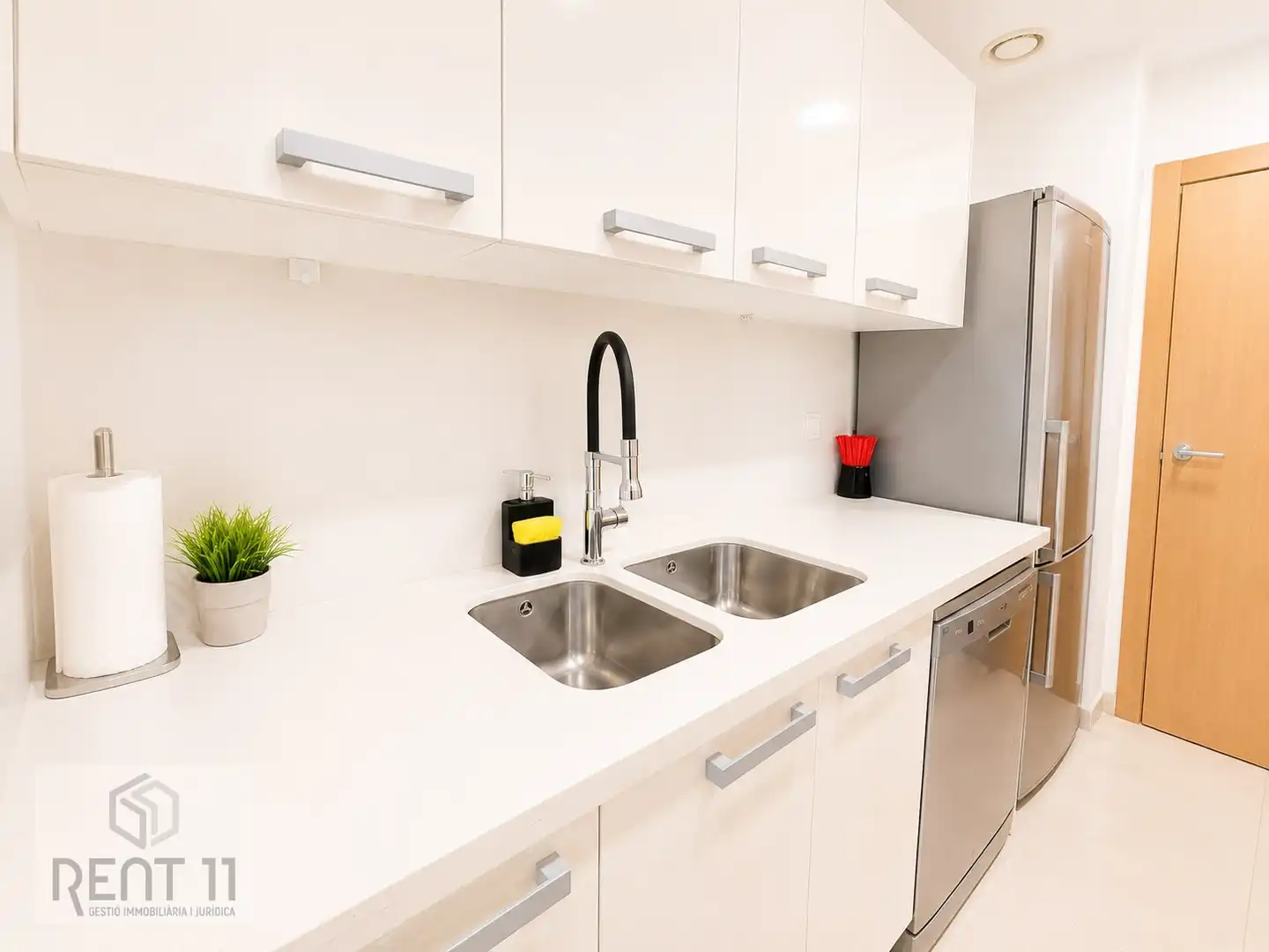 Kitchen of Flat for sale in Girona  with Air Conditioner, Heating and Terrace