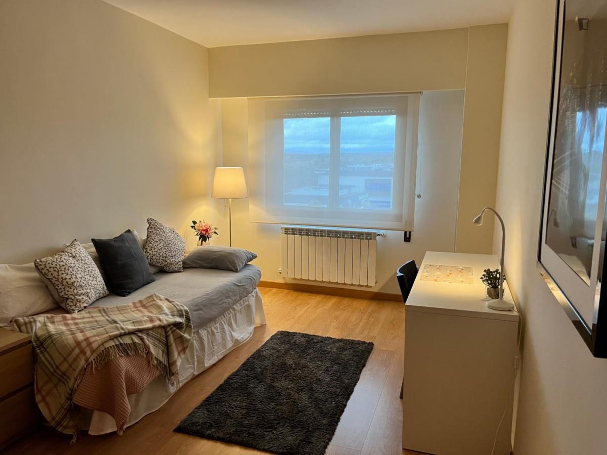 Apartment to share in Mirasierra