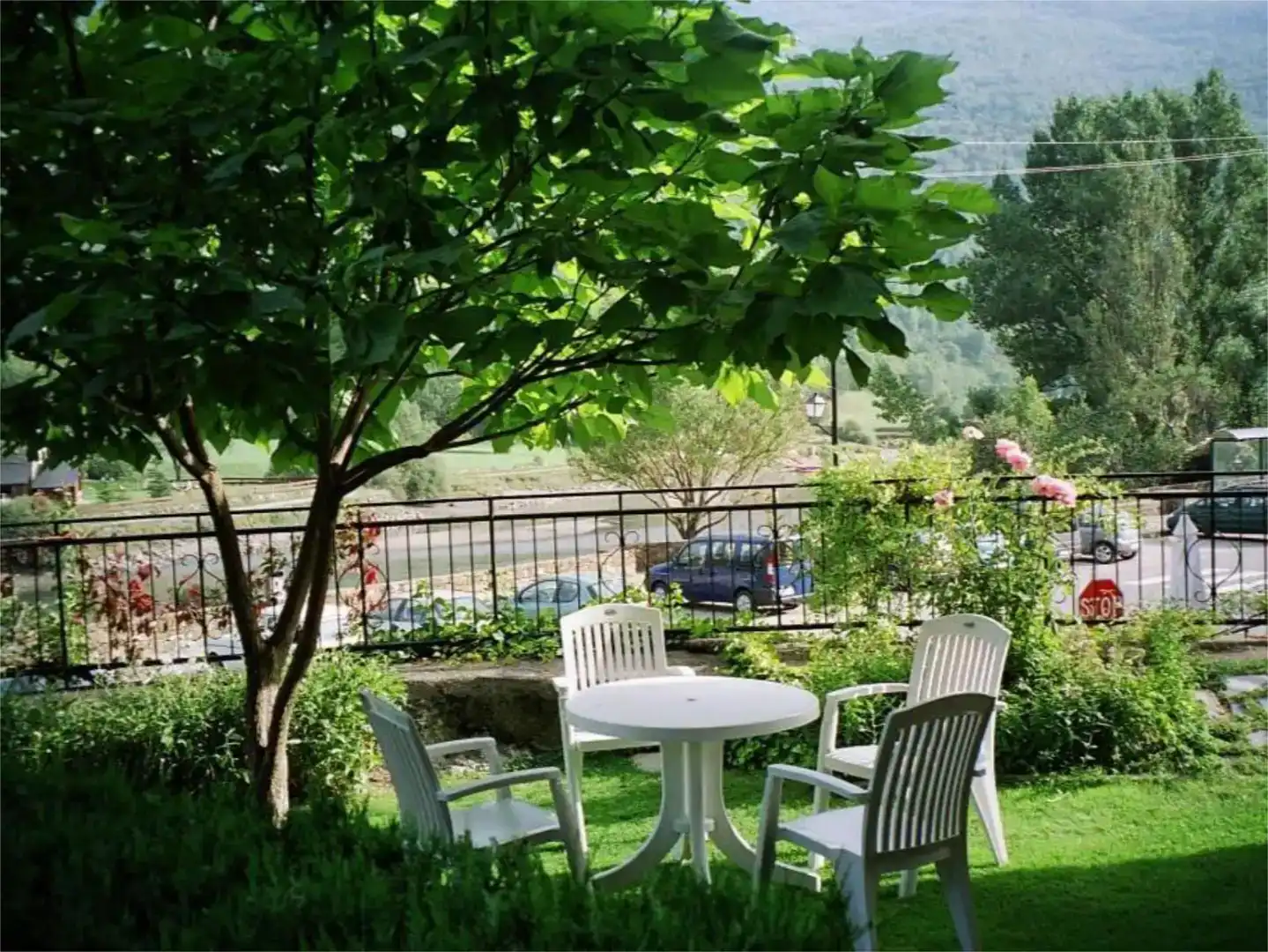 Terrasse von Wohnungen zur Miete in Sahún mit Privatgarten, Parkett und Möbliert