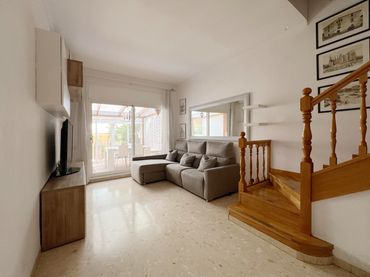 Terraced house with garden for sale in Passatge de Còrsega 16