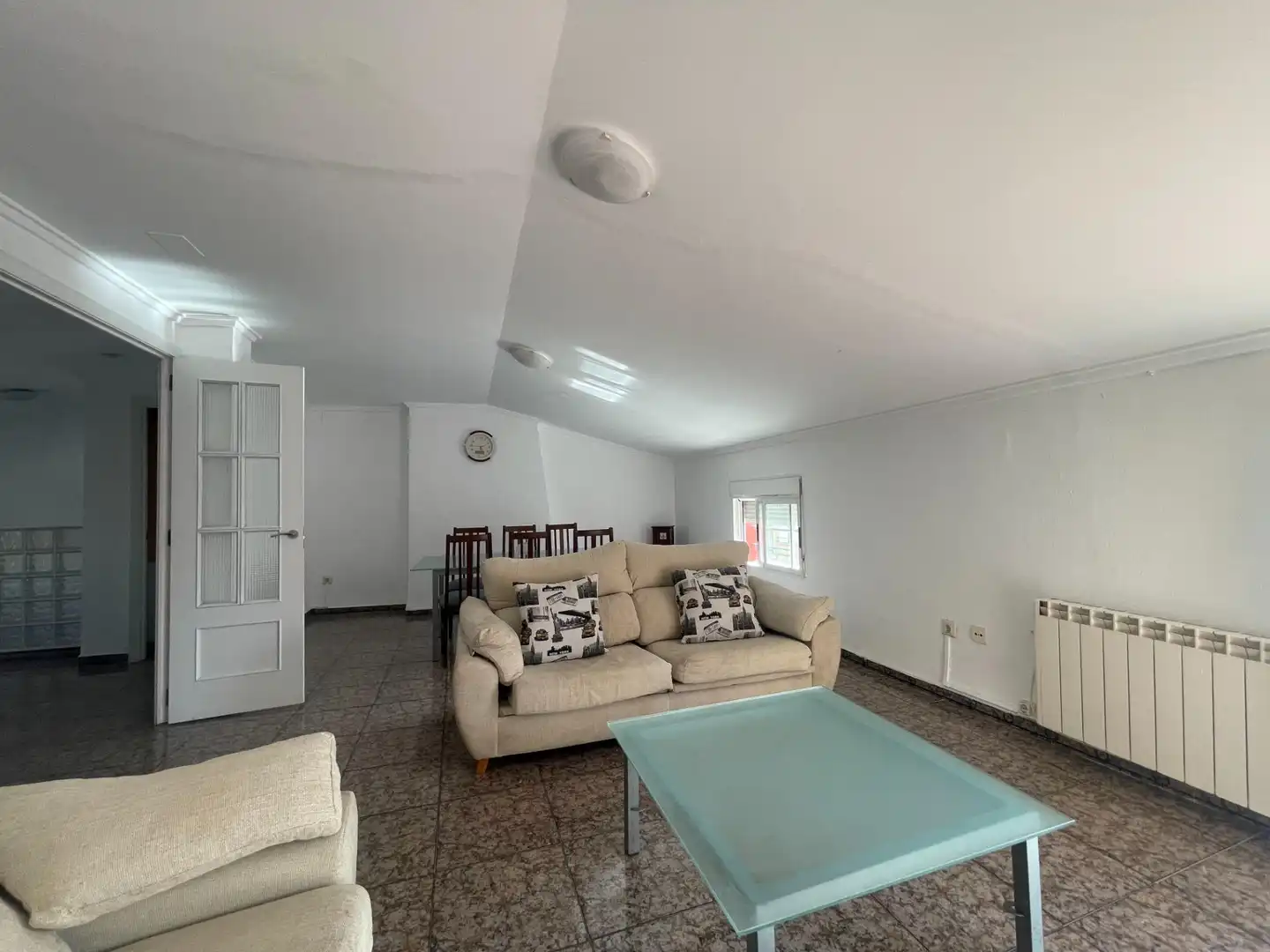 Sala de estar de Piso en venta en Utiel con Calefacción y Balcón