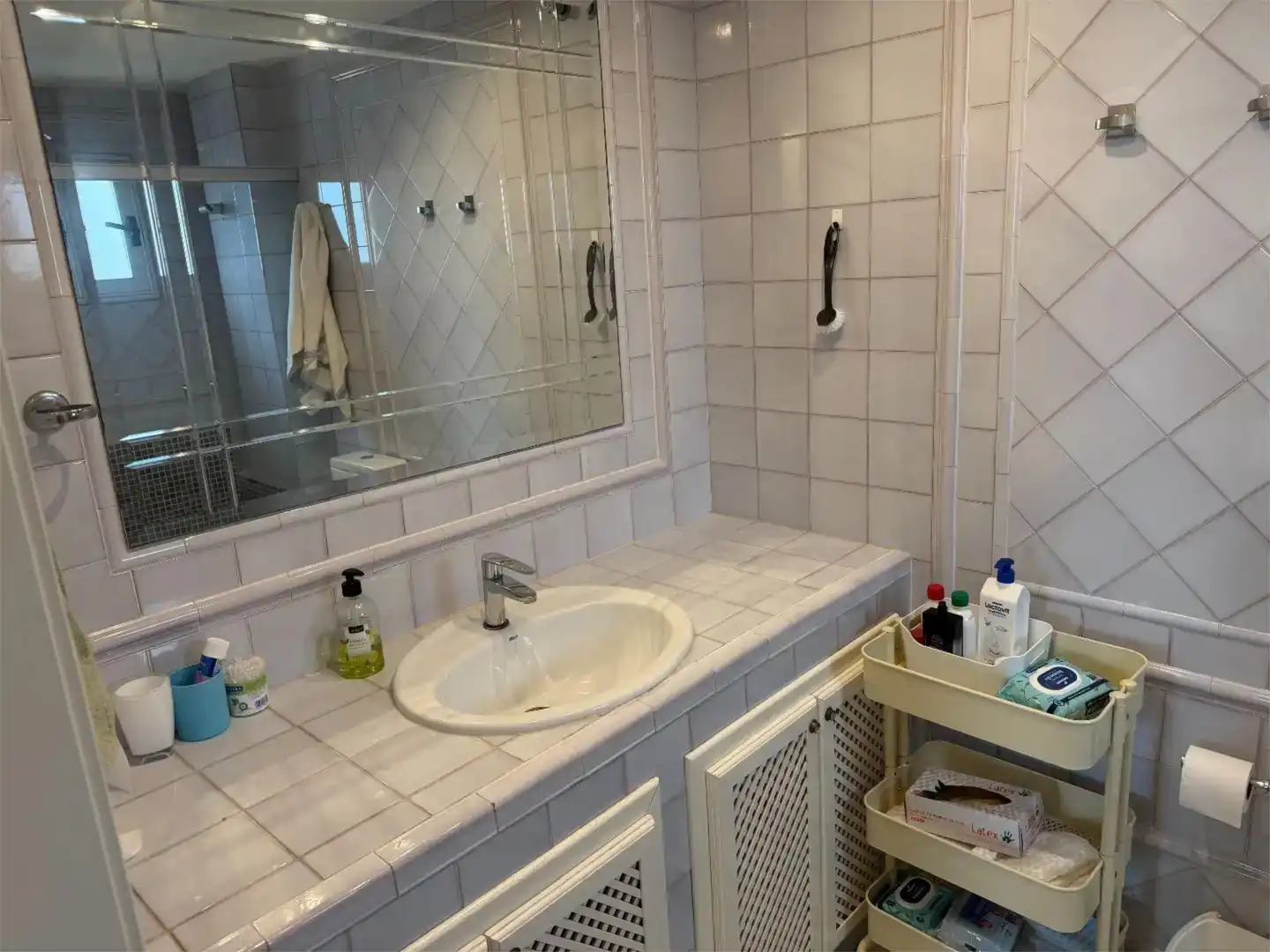 Bany de Apartament en venda en El Puig de Santa Maria amb Aire condicionat, Piscina i Balcó
