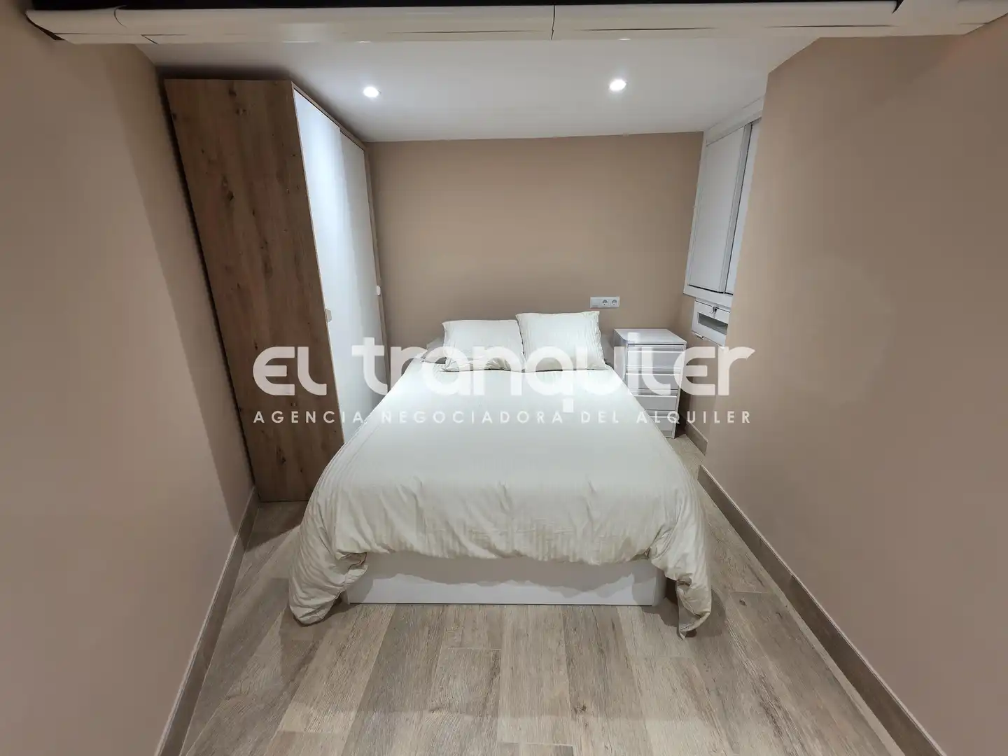 Bedroom of Duplexes for rent in Madrid  with Furnished and Washing machine