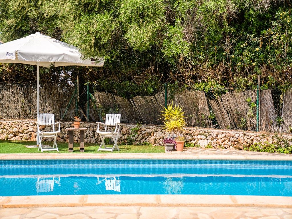 Piscina de Casa o xalet en venda en Sant Lluís amb Aire condicionat i Piscina