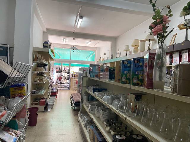 Local comercial en Alquiler en Lalín