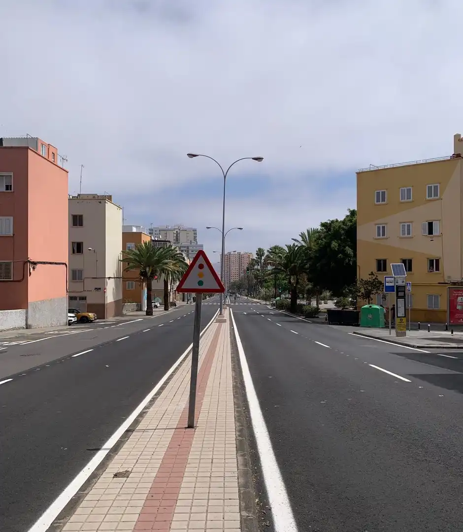 Vista exterior de Pis en venda en Las Palmas de Gran Canaria amb Parquet i Balcó