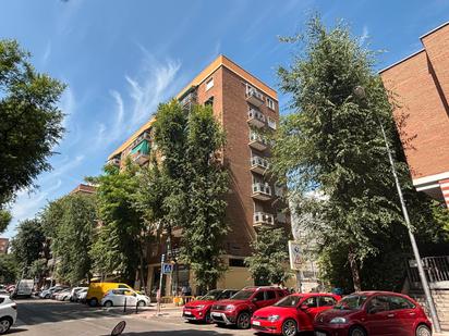 Exterior view of Flat for sale in  Madrid Capital  with Air Conditioner, Heating and Terrace