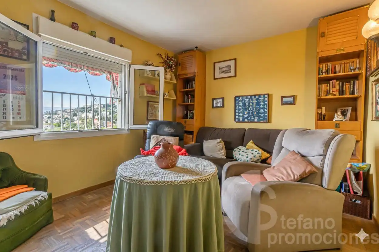 Bedroom of Flat for sale in Málaga  with Parquet flooring, Terrace and Storage room
