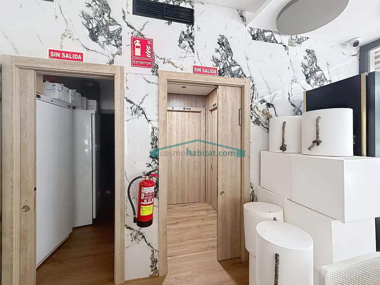 Baño de Local en venta en L'Eliana