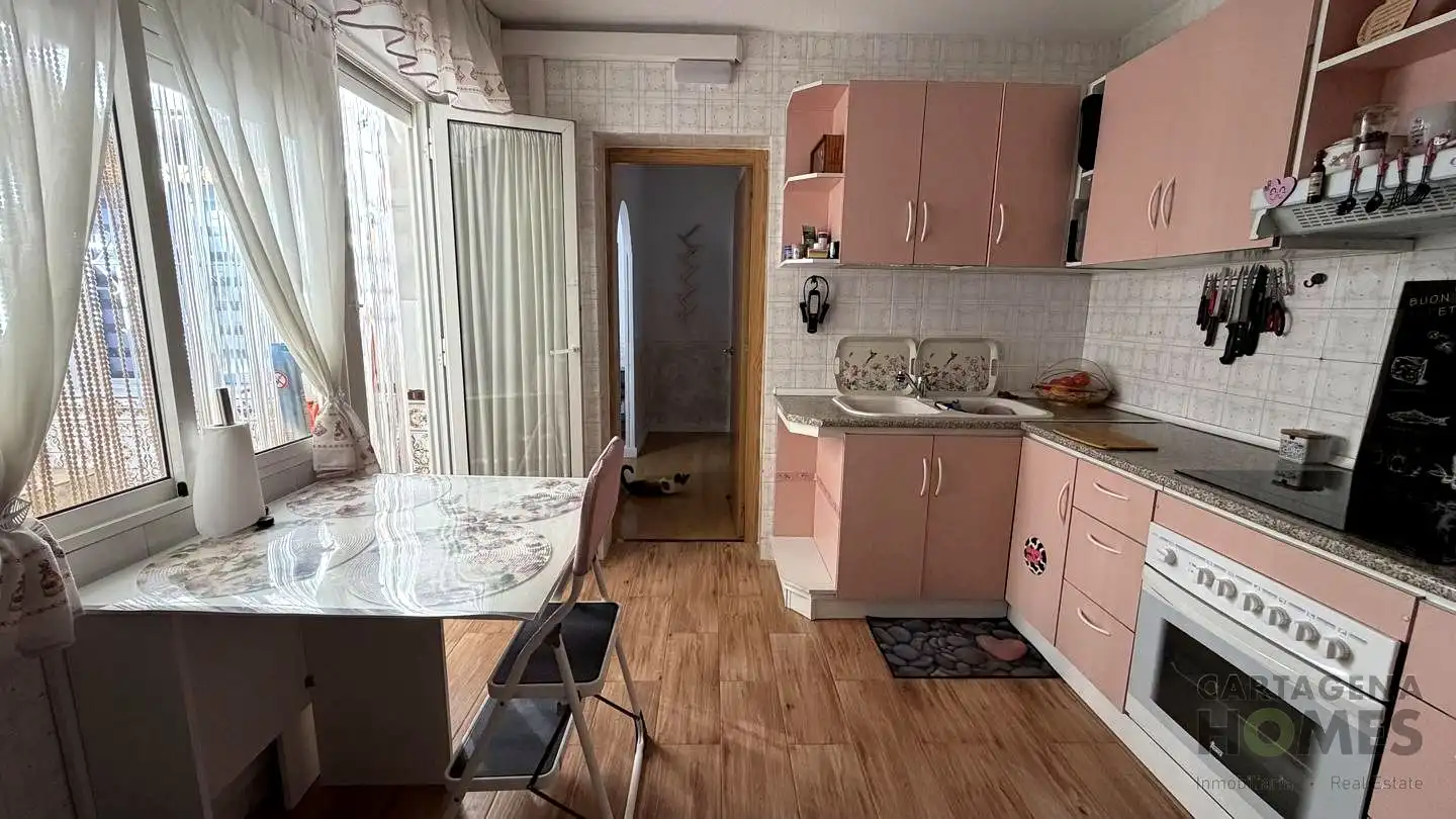 Küche von Einfamilien-Reihenhaus zum Verkauf in Cartagena mit Abstellraum, Möbliert und Balkon
