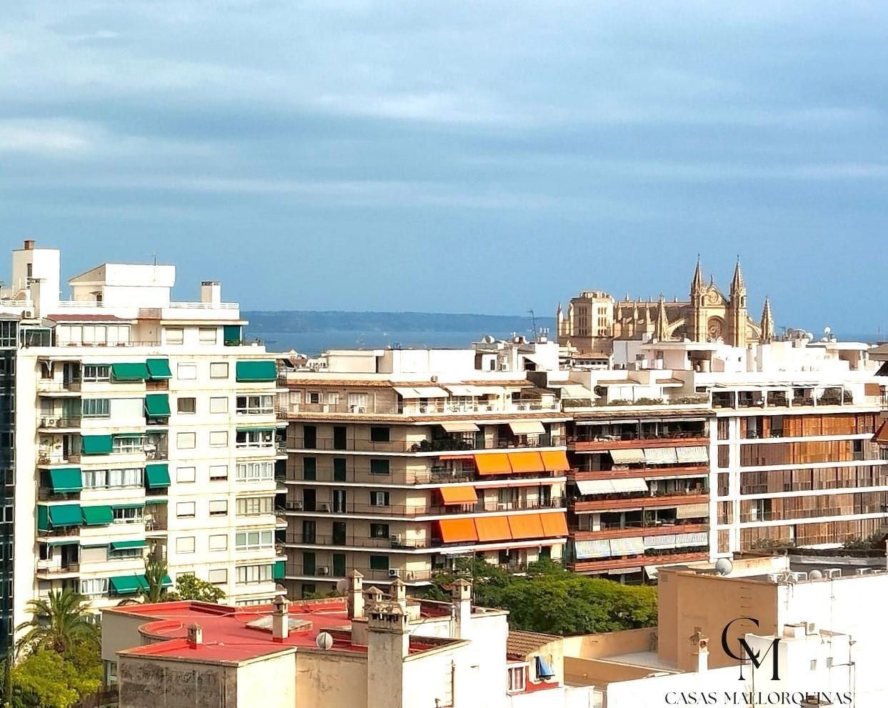 Exterior view of Attic for sale in  Palma de Mallorca  with Air Conditioner, Heating and Terrace
