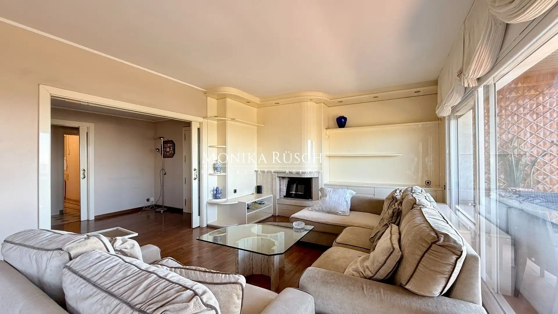 Sala de estar de Piso en venta en Barcelona con Calefacción, Terraza y Trastero