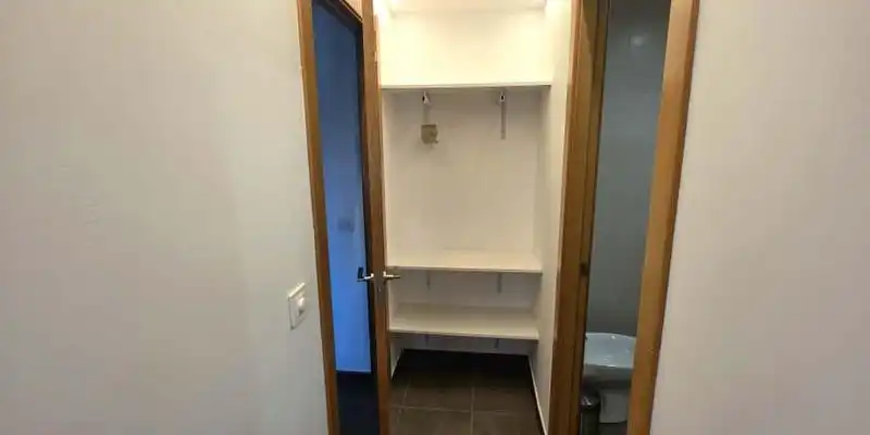 Badezimmer von Wohnung zum Verkauf in Vinaròs mit Klimaanlage, Abstellraum und Möbliert