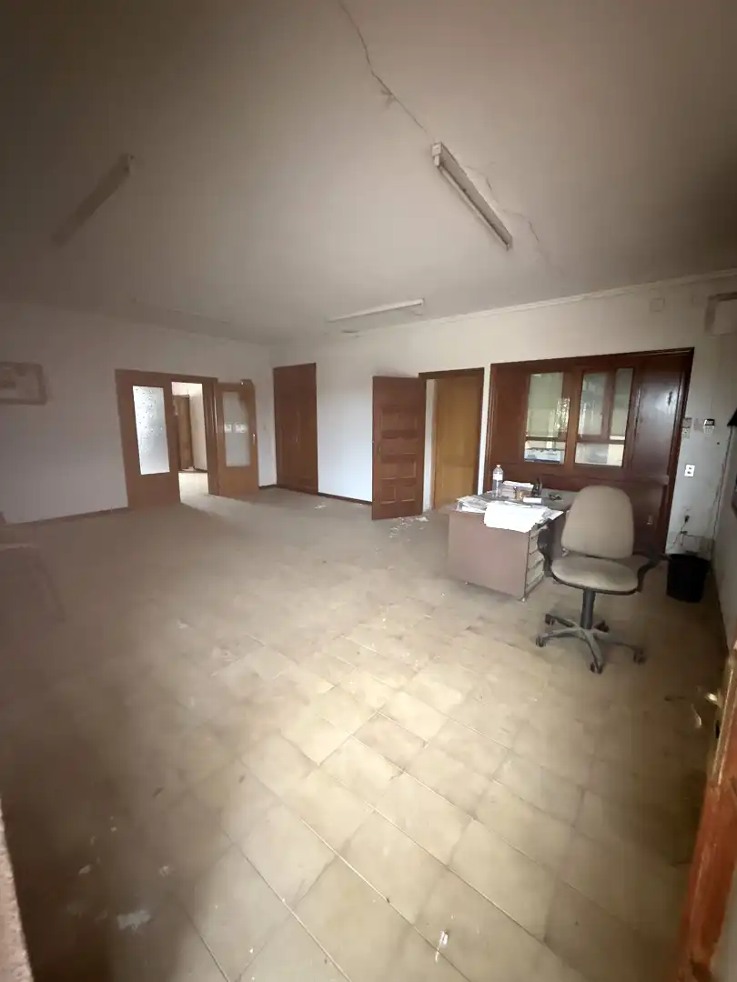 Nave industrial en venta en Casas de Haro con Alarma
