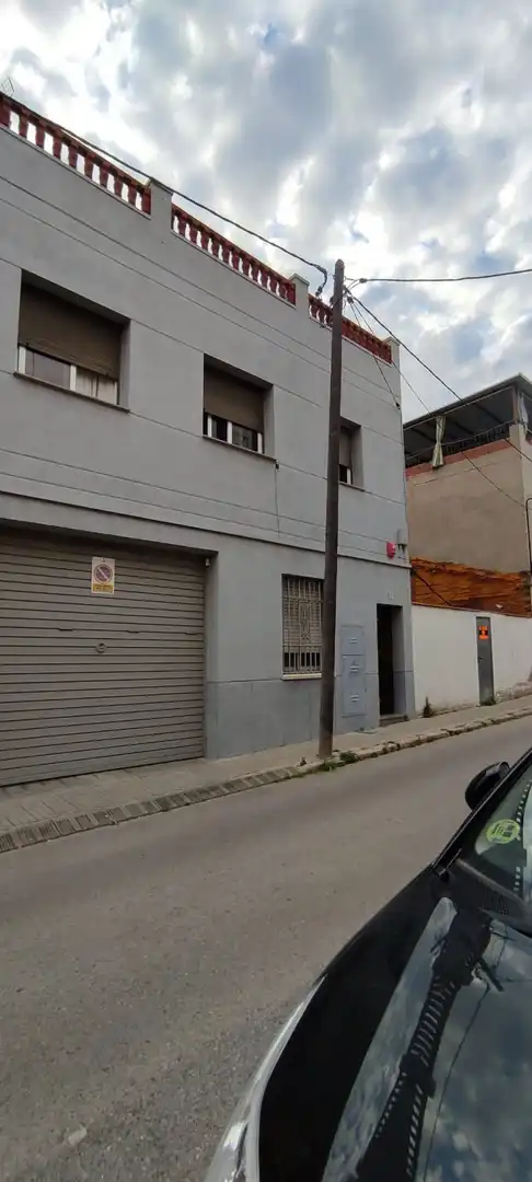Vista exterior de Residencial en venta en Terrassa