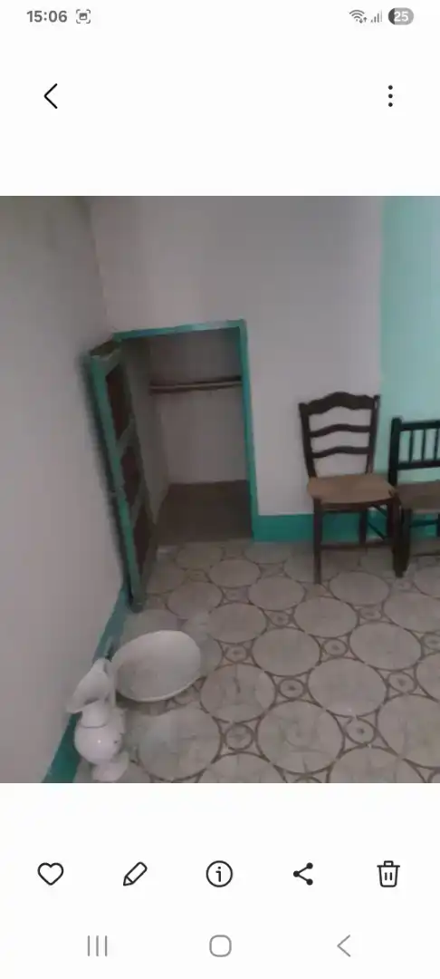 Casa adosada en venda en Madroñera