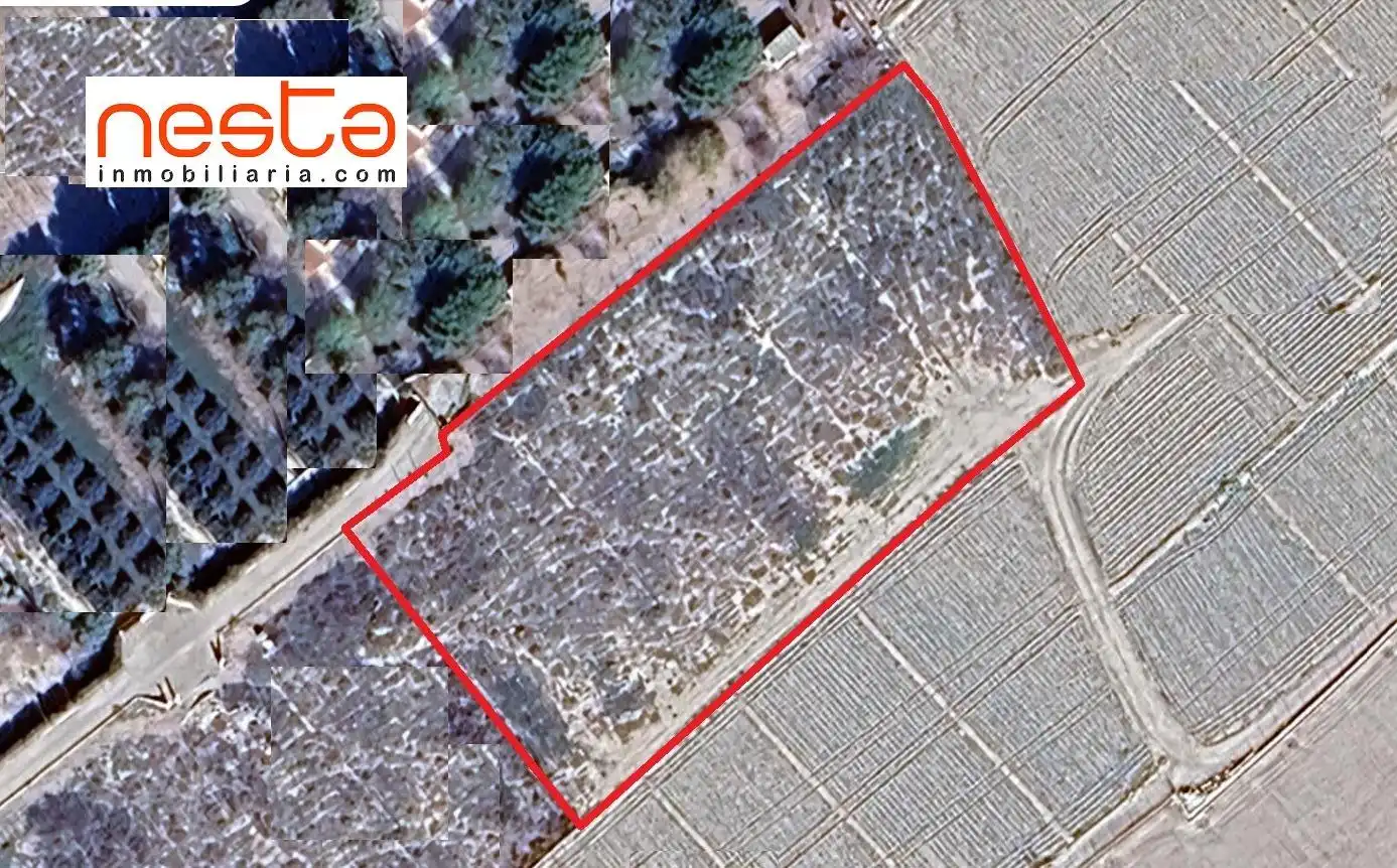 Terreny residencial en venda a Pedanías Centro