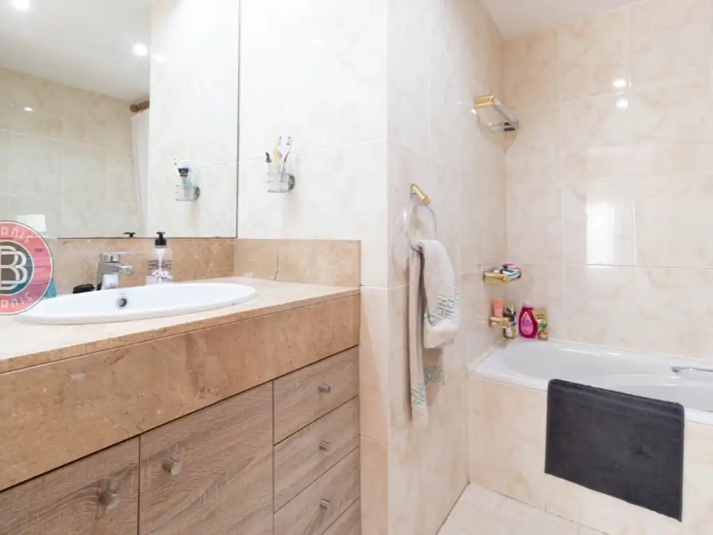 Baño de Piso en venta en Igualada