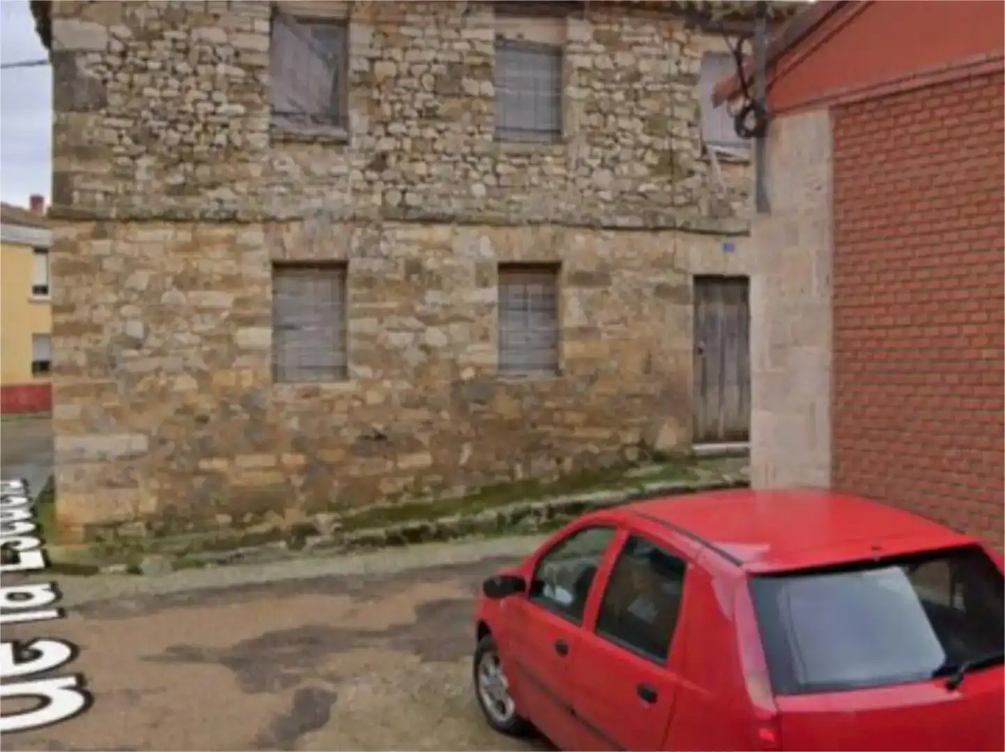 Vista exterior de Piso en venta en Santoyo