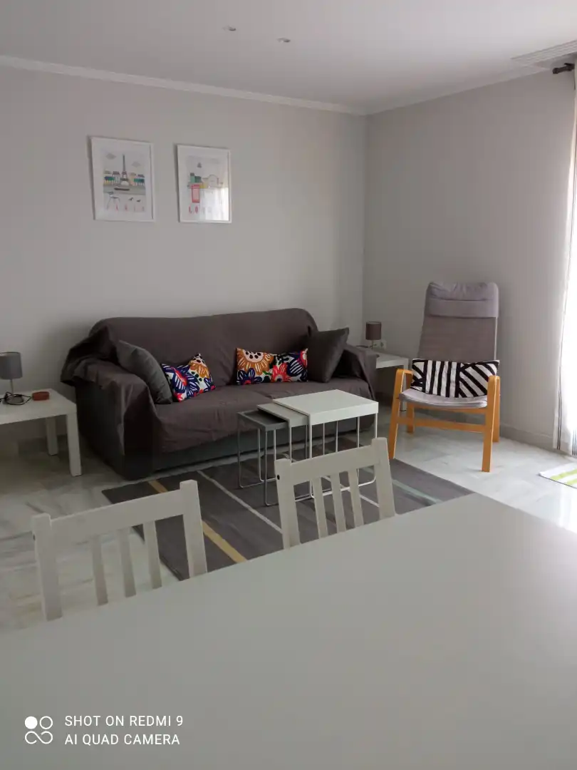 Sala d'estar de Pis de lloguer en Roquetas de Mar amb Aire condicionat, Calefacció i Terrassa