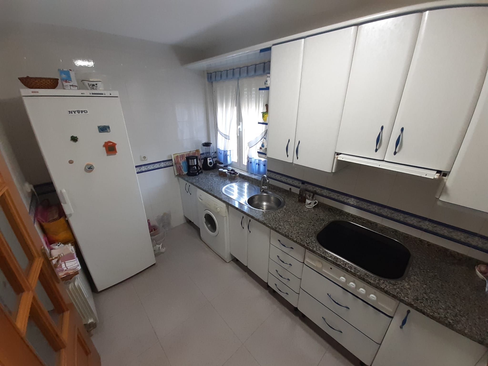 Cocina de Casa o chalet en venta en Morales del Vino con Calefacción, Jardín privado y Piscina