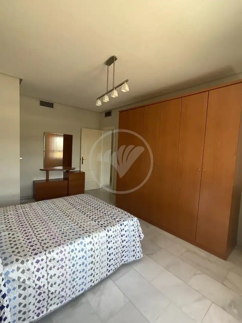 Schlafzimmer von Wohnung zur Miete in Linares mit Klimaanlage, Terrasse und Möbliert