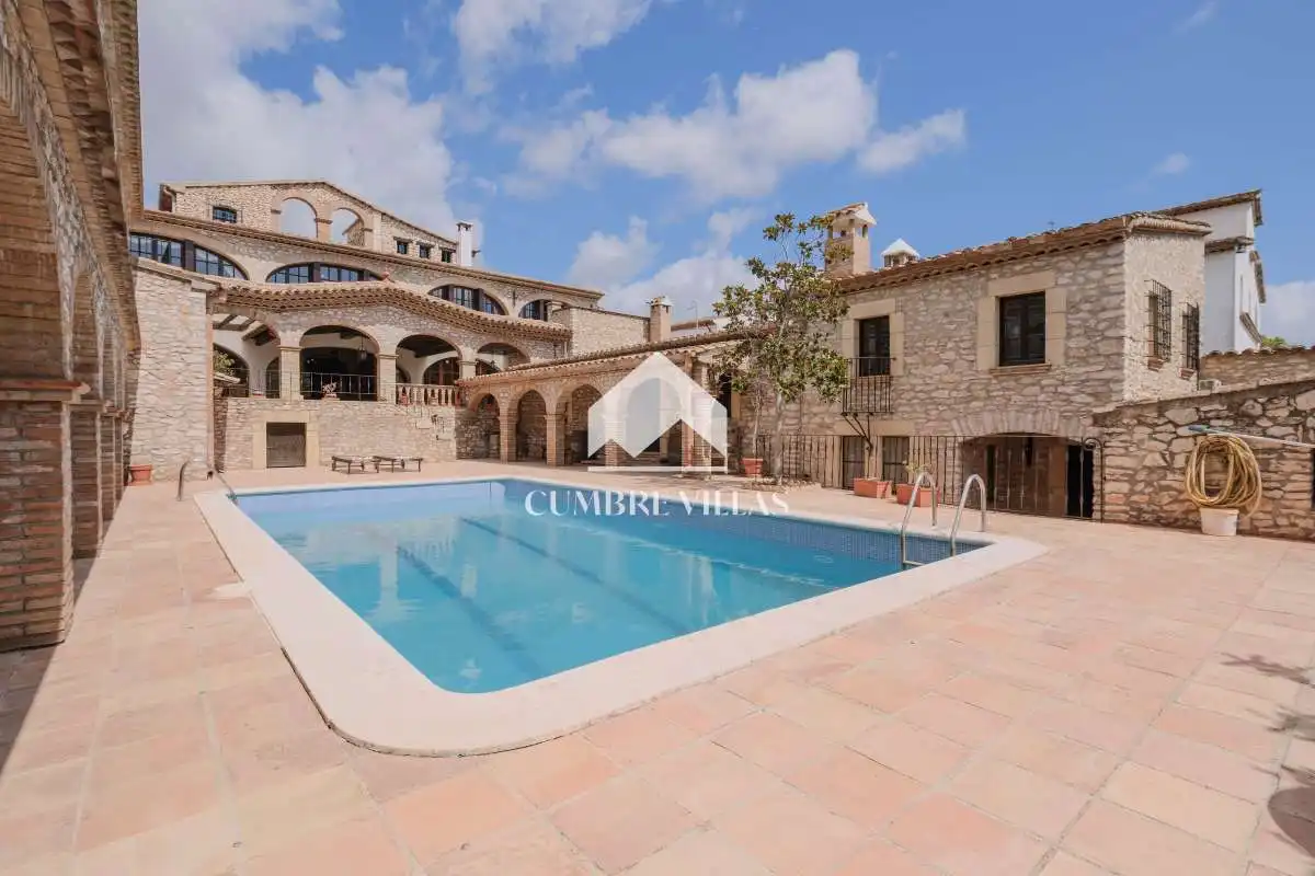 Vista exterior de Casa o xalet en venda en Sant Pere de Ribes amb Calefacció, Terrassa i Traster