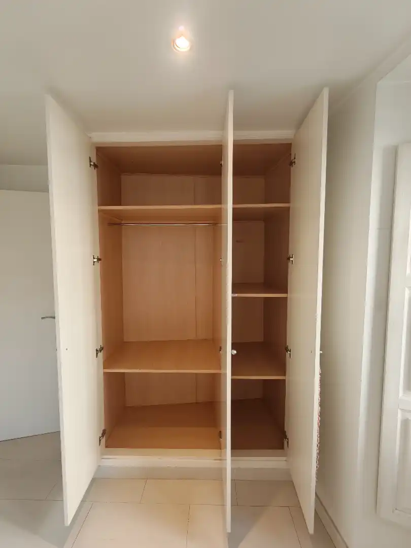Dormitori de Apartament de lloguer en Madrid amb Calefacció, Balcó i Es permeten mascotes