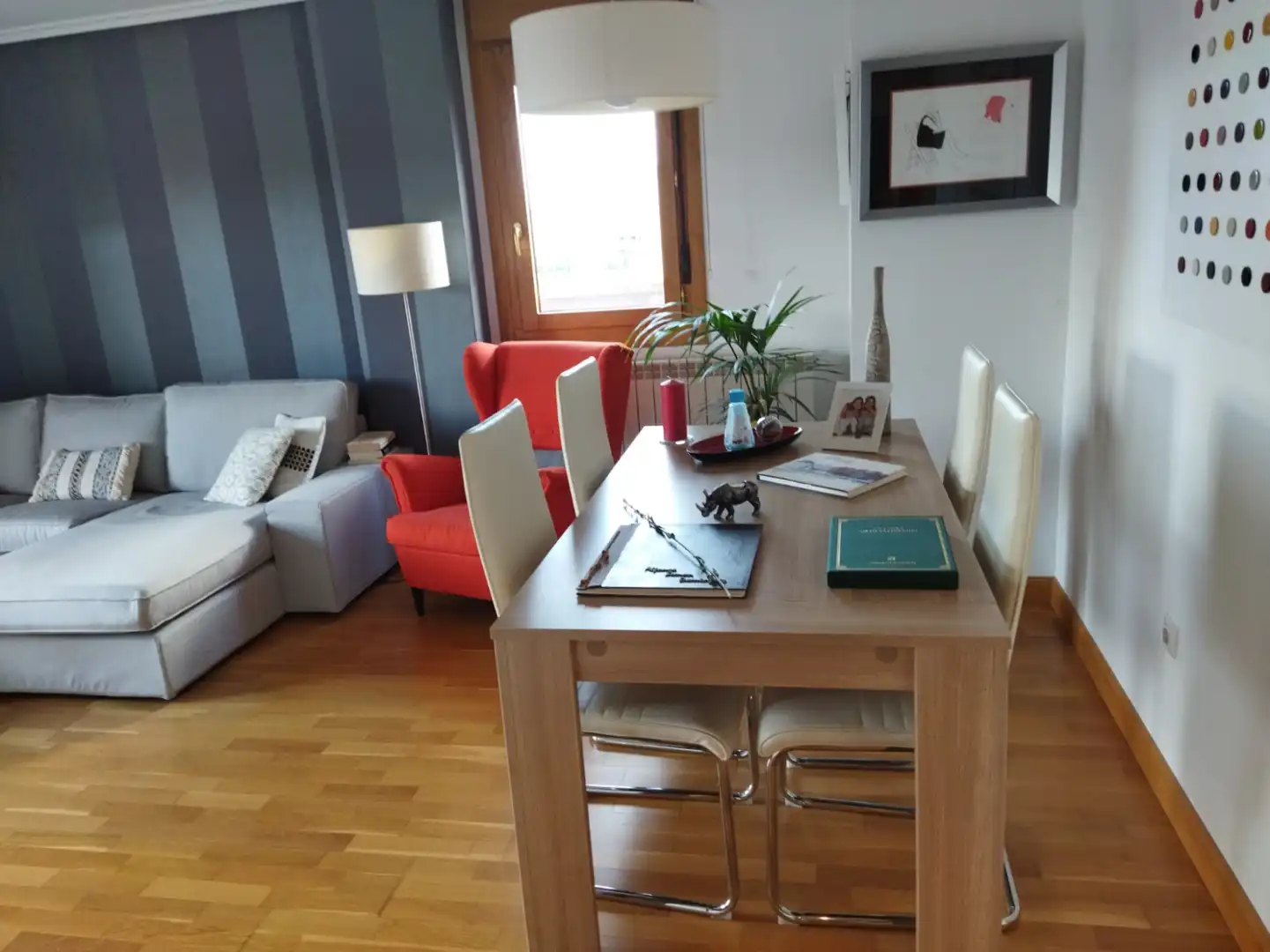 Sala d'estar de Àtic en venda en  Logroño amb Calefacció, Terrassa i Piscina