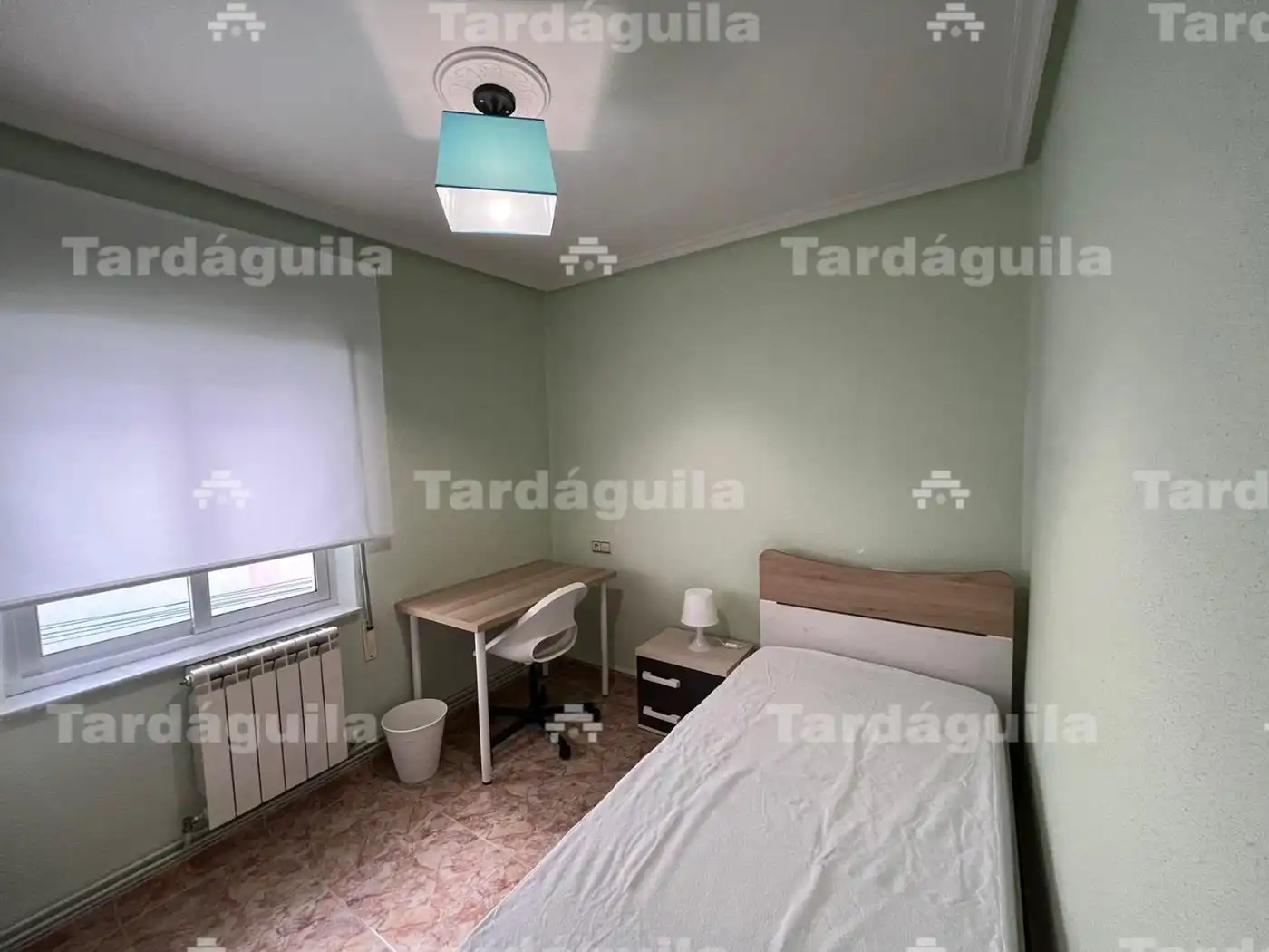 Flat for rent in Salesas
