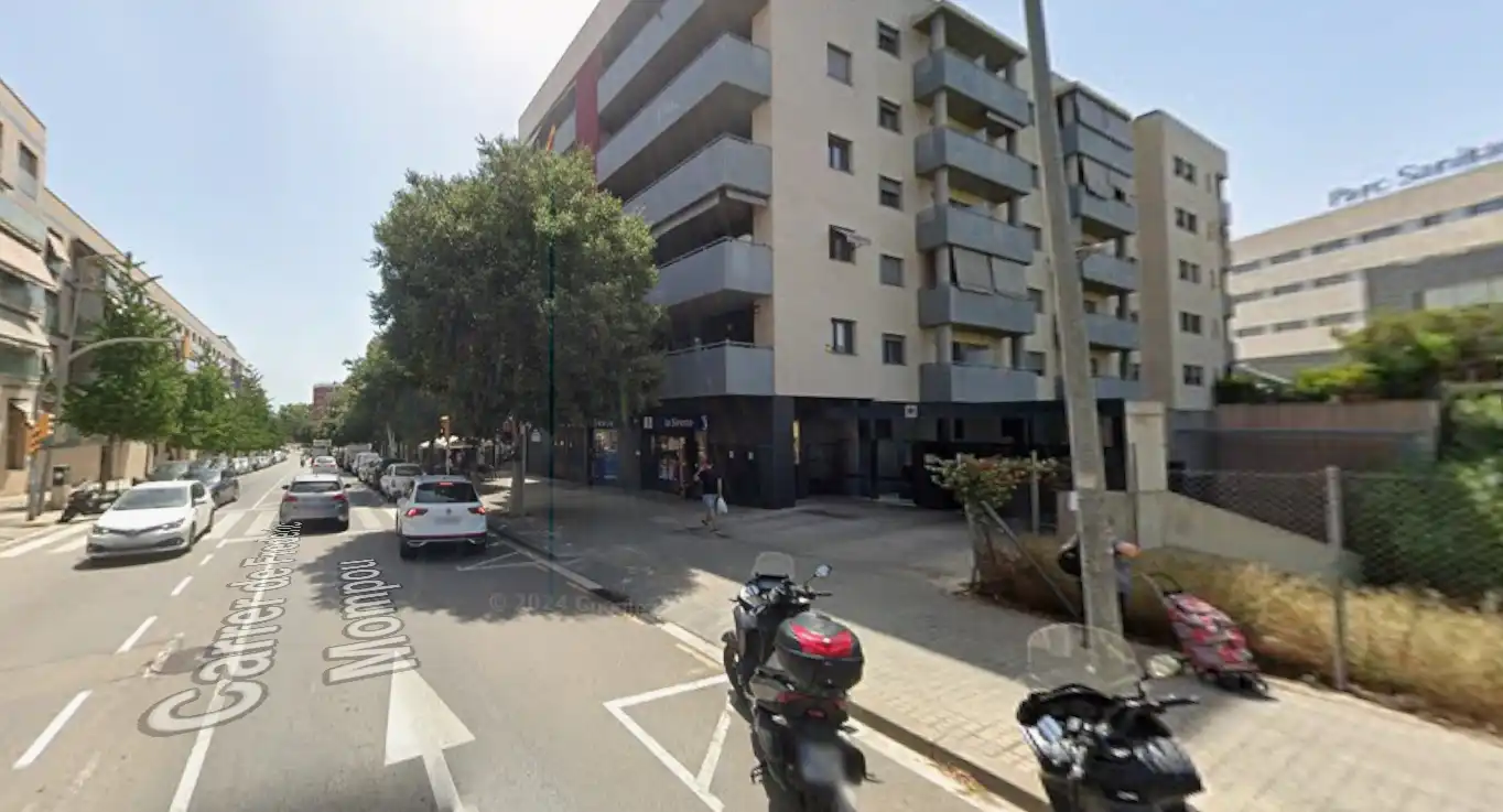 Vista exterior de Garaje de alquiler en Sant Boi de Llobregat