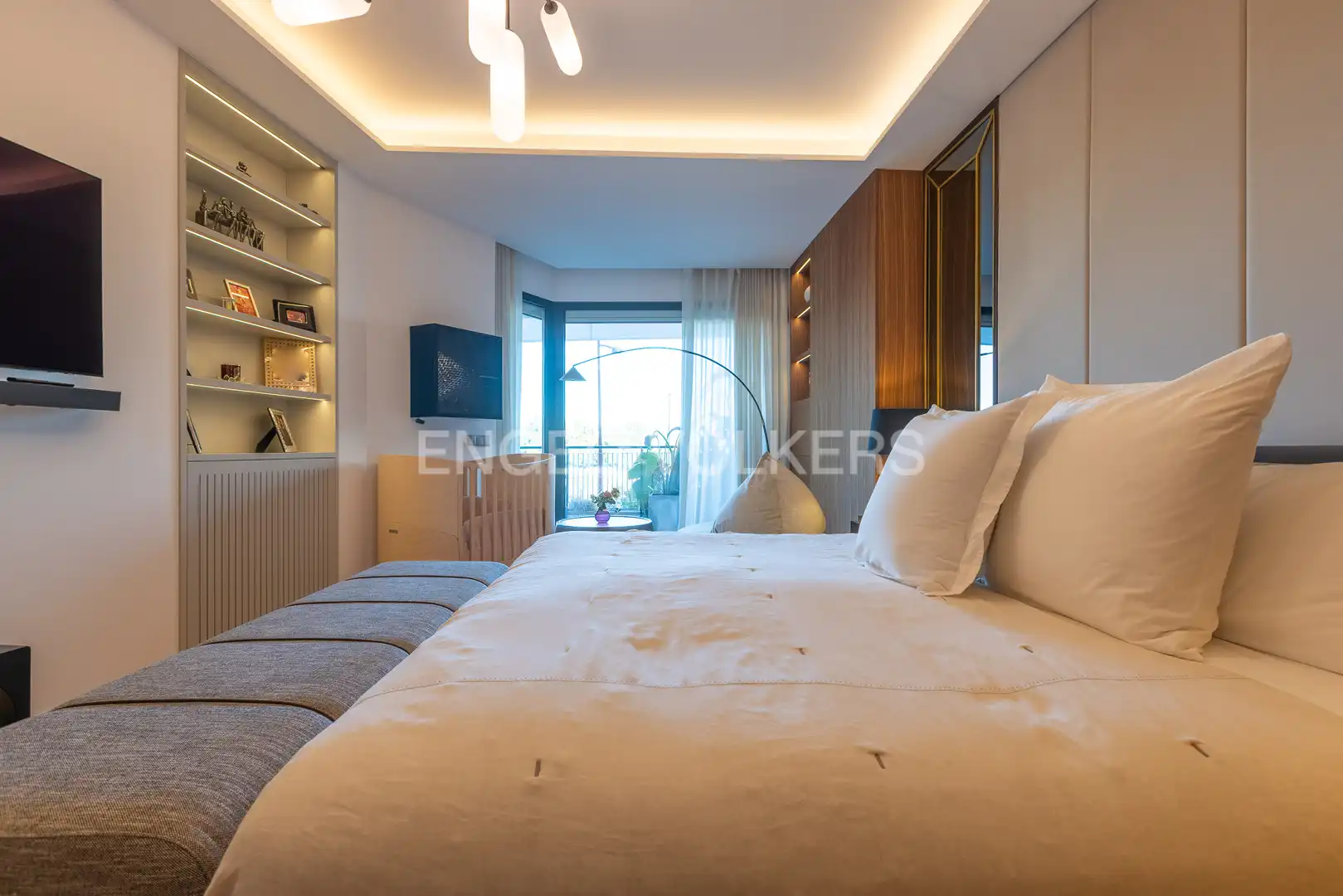 Bedroom of Flat for sale in Sevilla  with Air Conditioner, Heating and Terrace