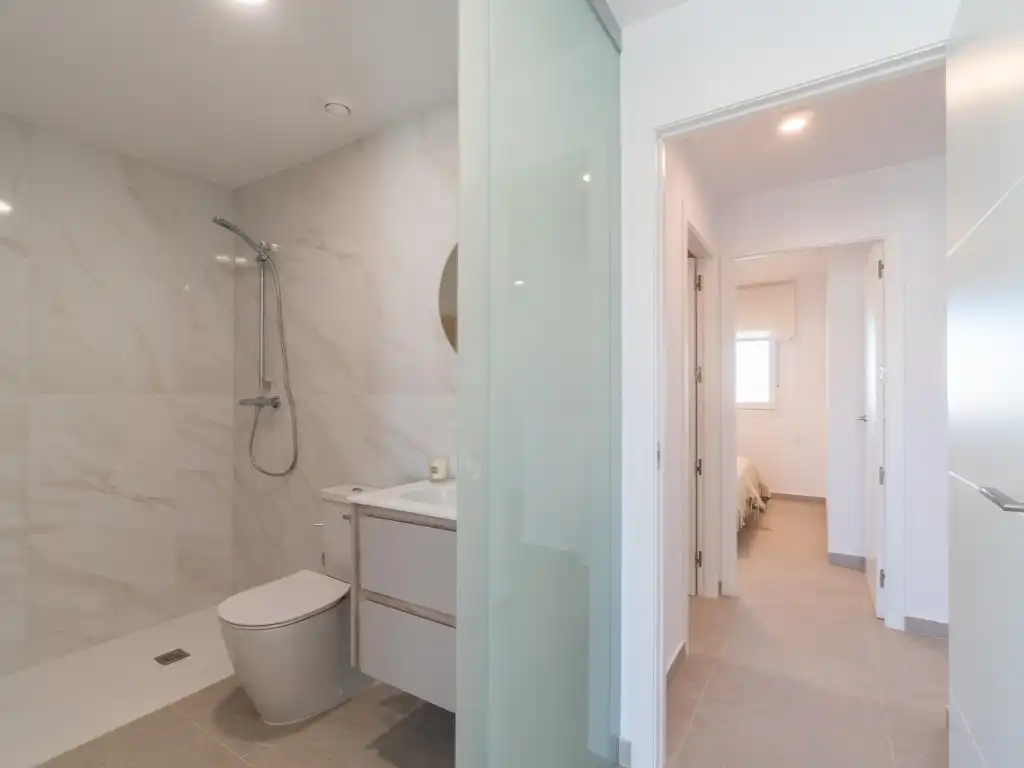 Bathroom of Apartments for sale in Orihuela  with Air Conditioner and Swimming Pool
