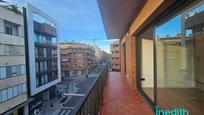 Exterior view of Flat for sale in Castelldefels  with Air Conditioner, Terrace and Balcony