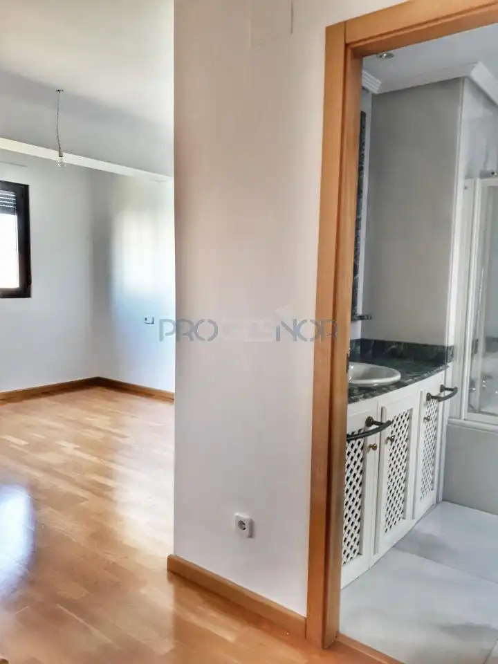Bedroom of Duplexes for rent in León Capital   with Heating and Parquet flooring