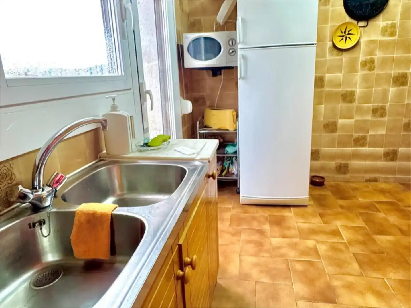 Cuina de Pis en venda en La Pobla de Cérvoles amb Aire condicionat i Balcó