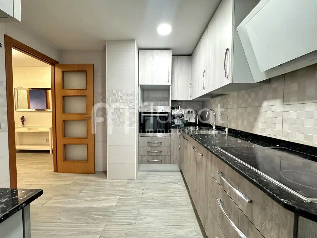 Kitchen of Flat for sale in Figueres