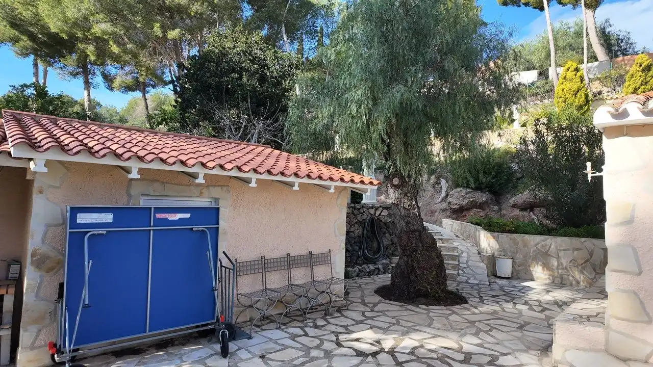 Jardín de Casa o chalet en venta en L'Alfàs del Pi con Aire acondicionado, Calefacción y Jardín privado