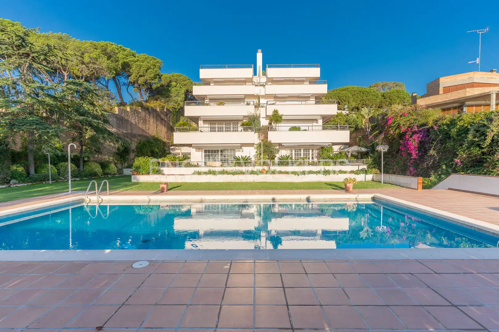 Garden of Flat for rent in Caldes d'Estrac  with Air Conditioner, Heating and Private garden