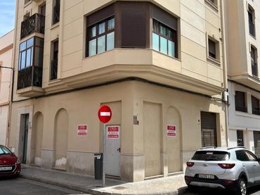 Locale commerciale in vendita a San Lorenzo