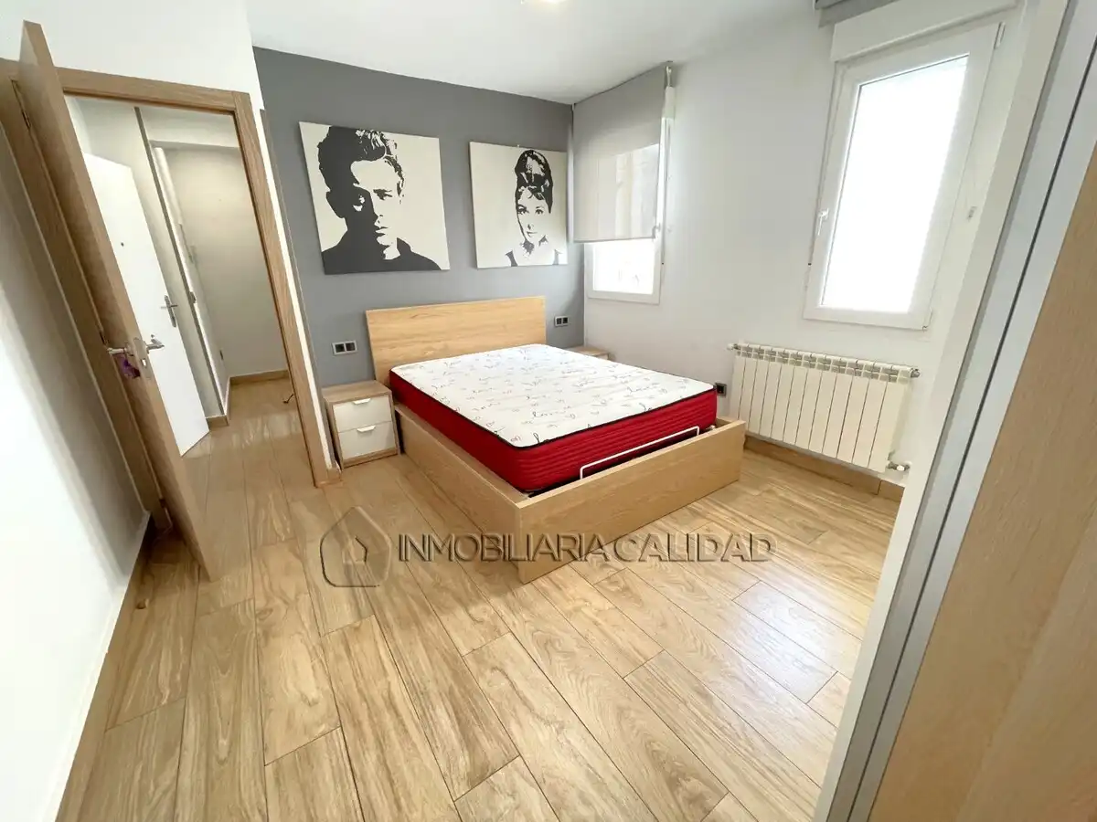 Schlafzimmer von Wohnung zum Verkauf in Burgos mit Heizung und Möbliert