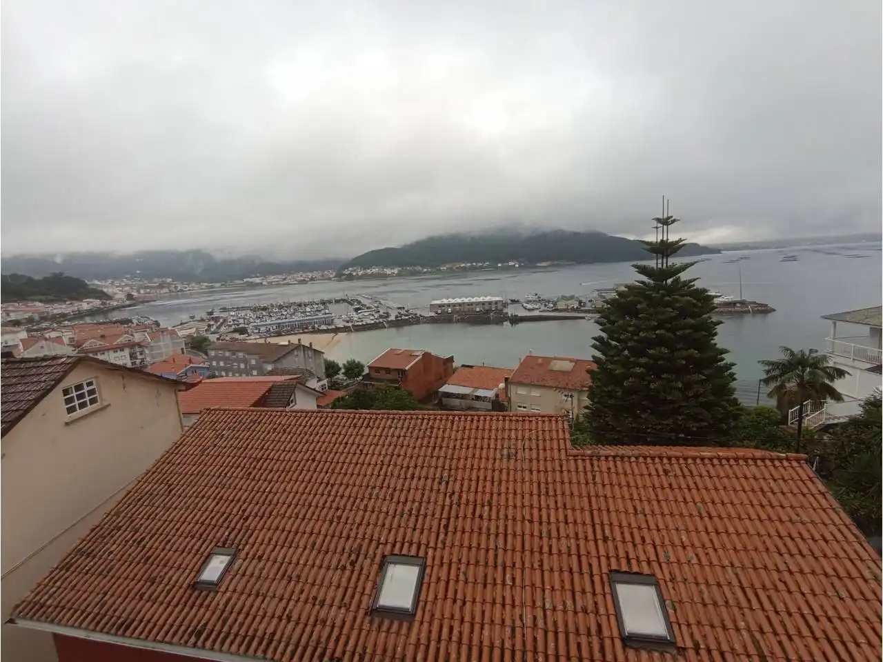 Vista exterior de Piso en venta en Muros con Amueblado y Alarma