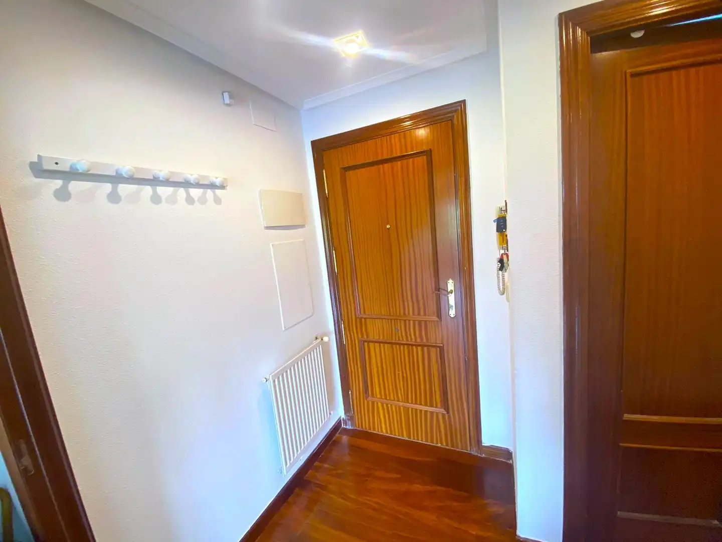 Dachboden zum Verkauf in Castro-Urdiales mit Heizung, Privatgarten und Parkett