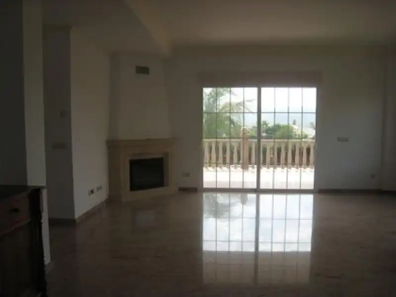 Chalet con piscina en venta en Pueblo - Urbanizaciones, imagen 4