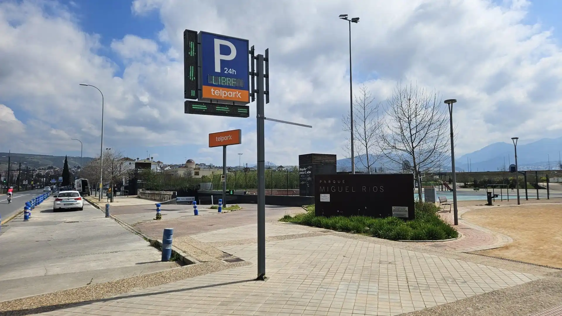 Individual for sale in Calle Torre de Comares