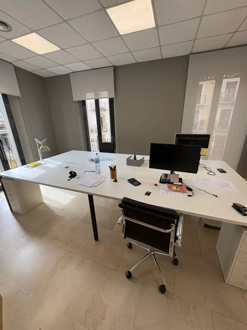 Oficina de alquiler en Avinguda de Sant Francesc, 4, Centre - Barri Vell