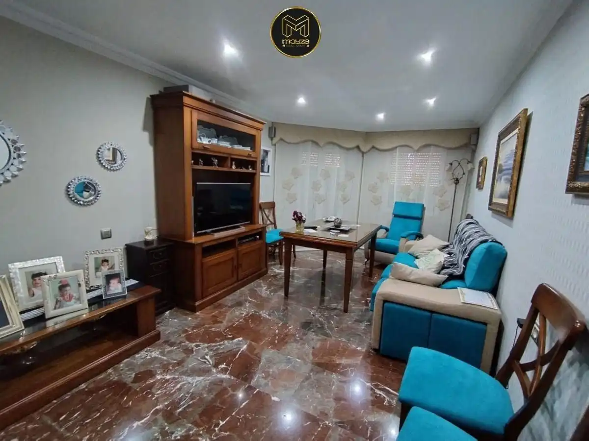 Piso con terraza en venta en Torredonjimeno