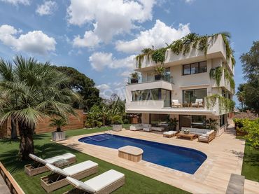 Casa con balcone in vendita a Sarrià - Sant Gervasi