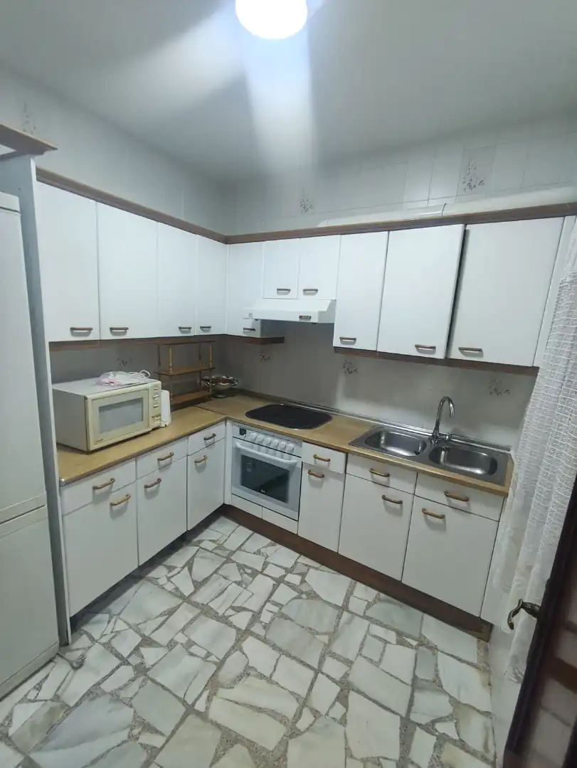 Cocina de Casa adosada en venta en Casarrubios del Monte con Calefacción, Jardín privado y Terraza