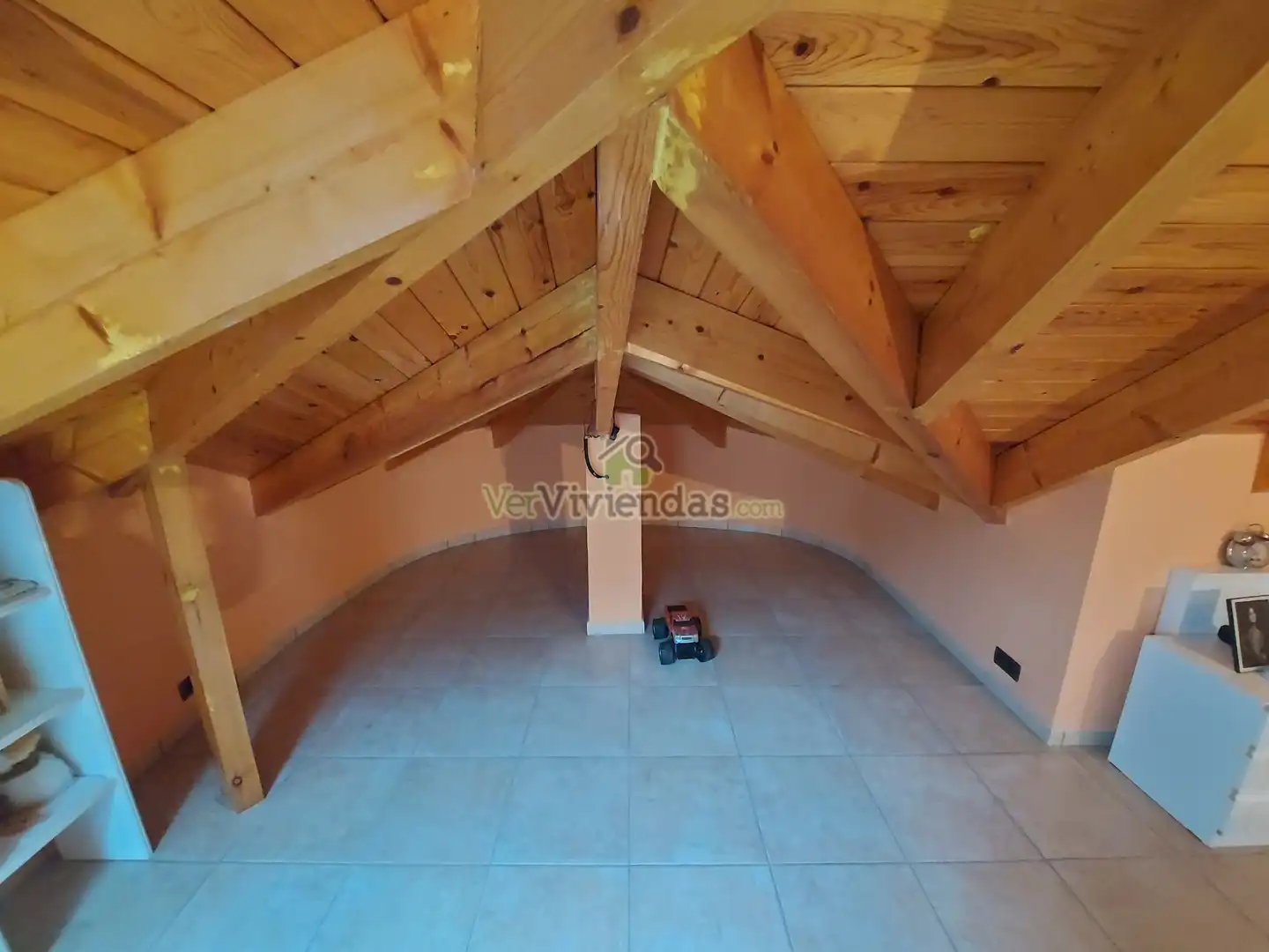 Casa o xalet en venda en Vallirana amb Aire condicionat, Calefacció i Jardí privat